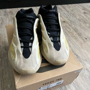Adidas Yeezy 700 v3 “Safflower”